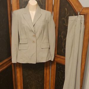Victoria secret body by Victoria 2 piece suit size 2